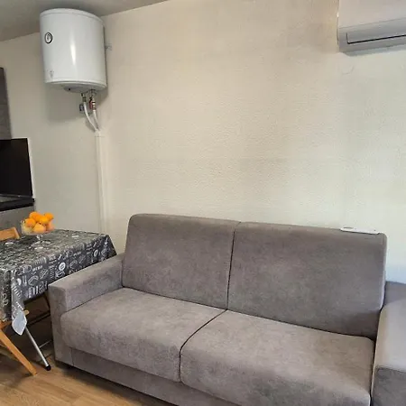 Casa Gaia * مينتون