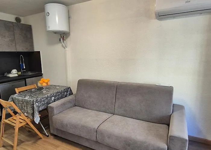 Casa Gaia * مينتون